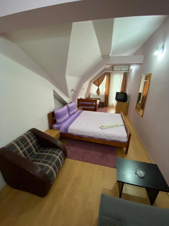 Zormaris-M Hotel Vranje Exterior photo
